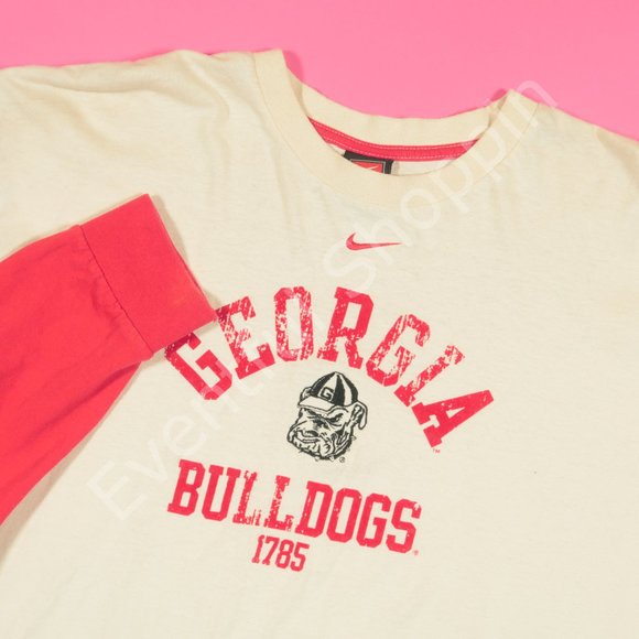 Nike Other - Vintage 2005 Georgia Bulldogs Felt Logo Raglan T Shirt in Cream / Red Size Large